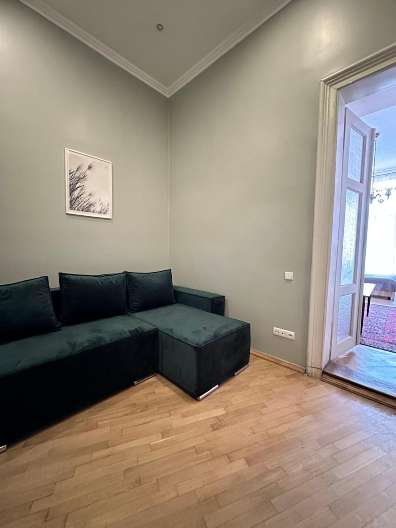 לבוב Romantic Apartments - Оn Valova Street מראה חיצוני תמונה